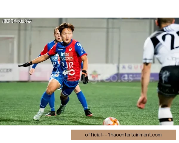 范德松法甲客场精彩推射首开纪录引领球队取得领先